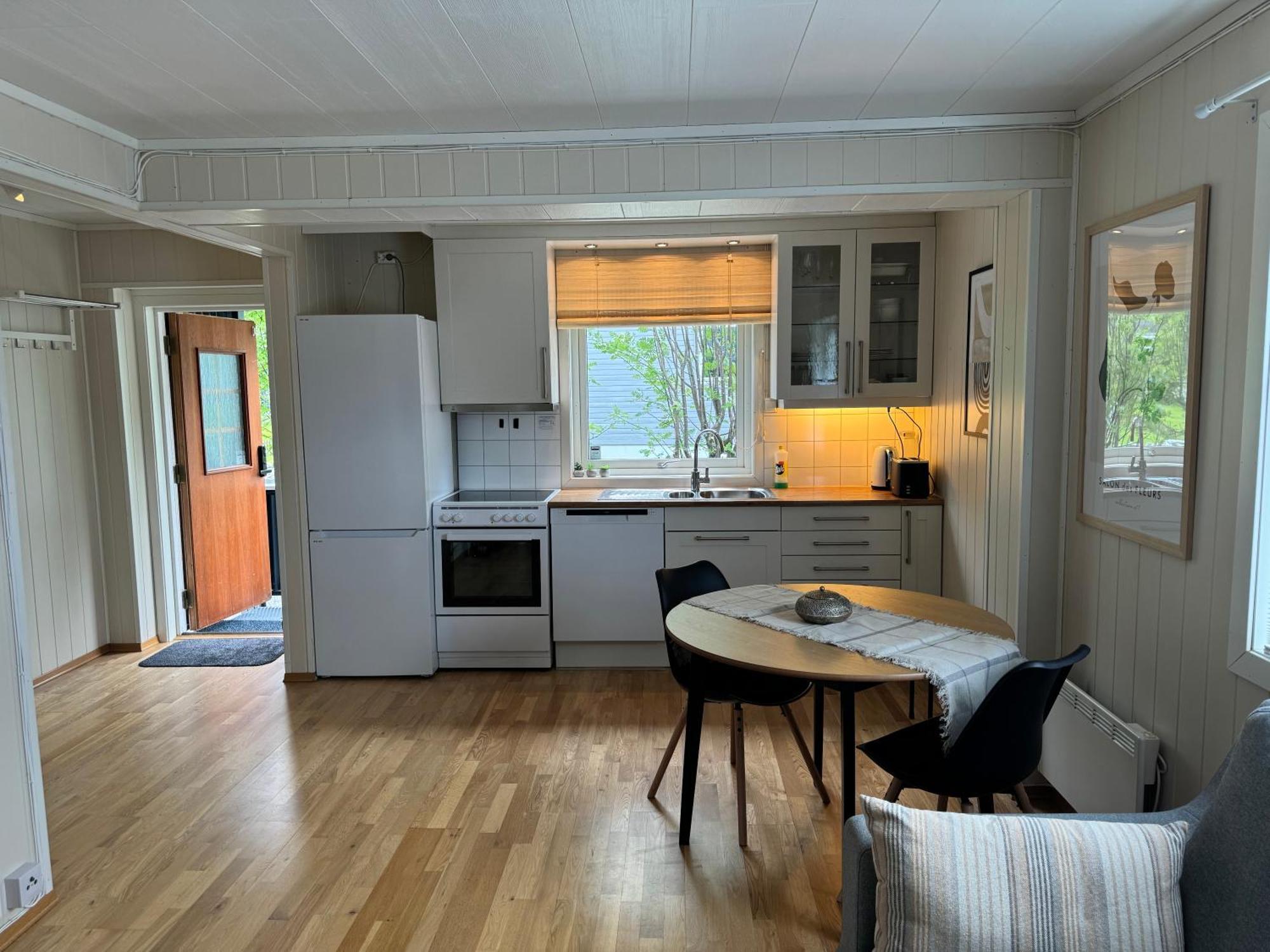Walo Apartments Tromsdalen - Close To Cable Car And Arctic Cathedral, 10 Min By Bus To City Centre, Free Parking Tromsø Kültér fotó